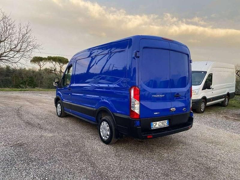 Usata Ford Transit Trend 131 CV (96 kW) 2023 Blu/azzurro Furgone