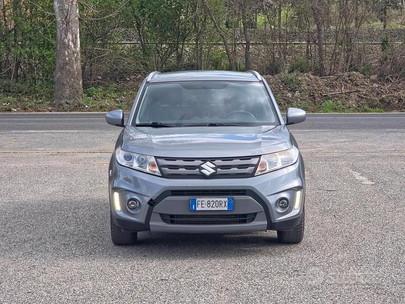 Usata Suzuki Vitara 120 CV (88 kW) 2016 Grigio SUV
