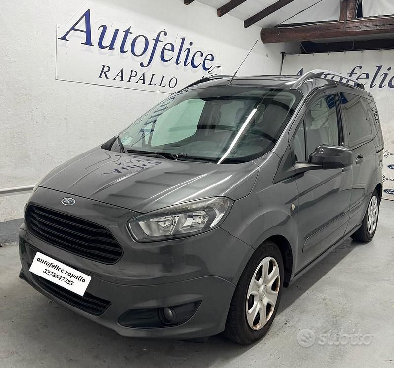 Usata Ford Tourneo Courier Sport 75 CV (55 kW) 2018 Grigio Monovolume