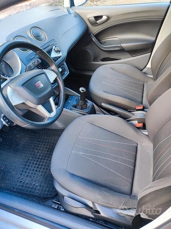 Grigio Usata 2011 Seat Ibiza ST Station wagon | 5500 € - Immagine 1/4