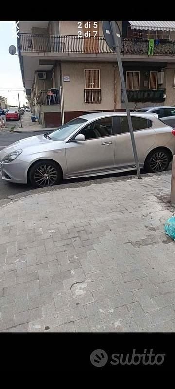 Brugt Alfa Romeo Giulietta 170 HK (125 kW) 2010 Grå Sedan