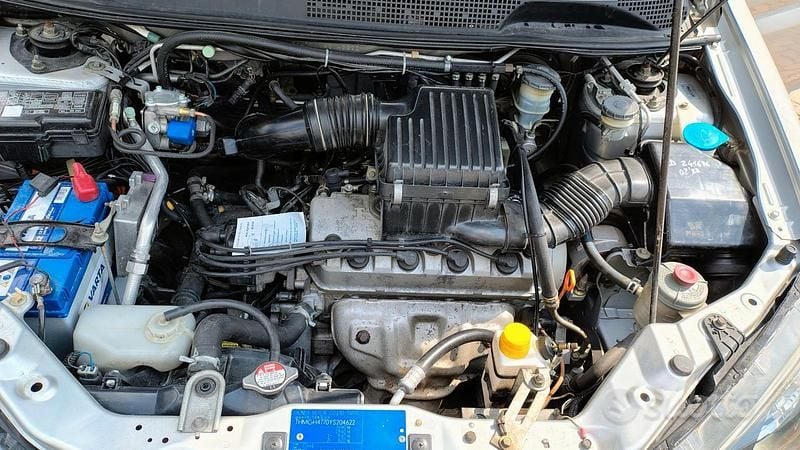 Usata Honda HR-V 124 CV (91 kW) 2000 Argento SUV