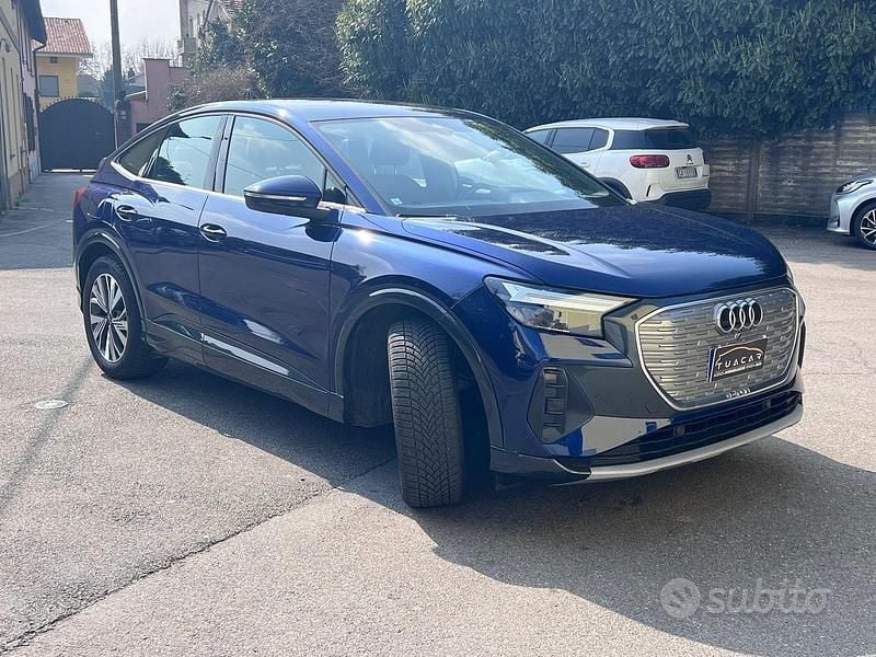 Usata Audi Q4 Sportback e-tron Advanced 125 kW (170 CV) 2022 Blu SUV