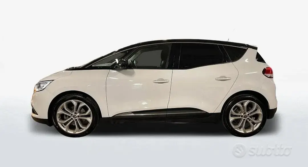 Usata Renault Scenic E-Tech 120 CV (88 kW) 2021 Bianco Monovolume