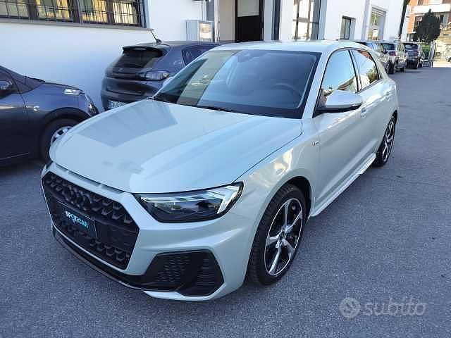 Usata Audi A1 Design 95 CV (69 kW) 2023 Grigio SUV