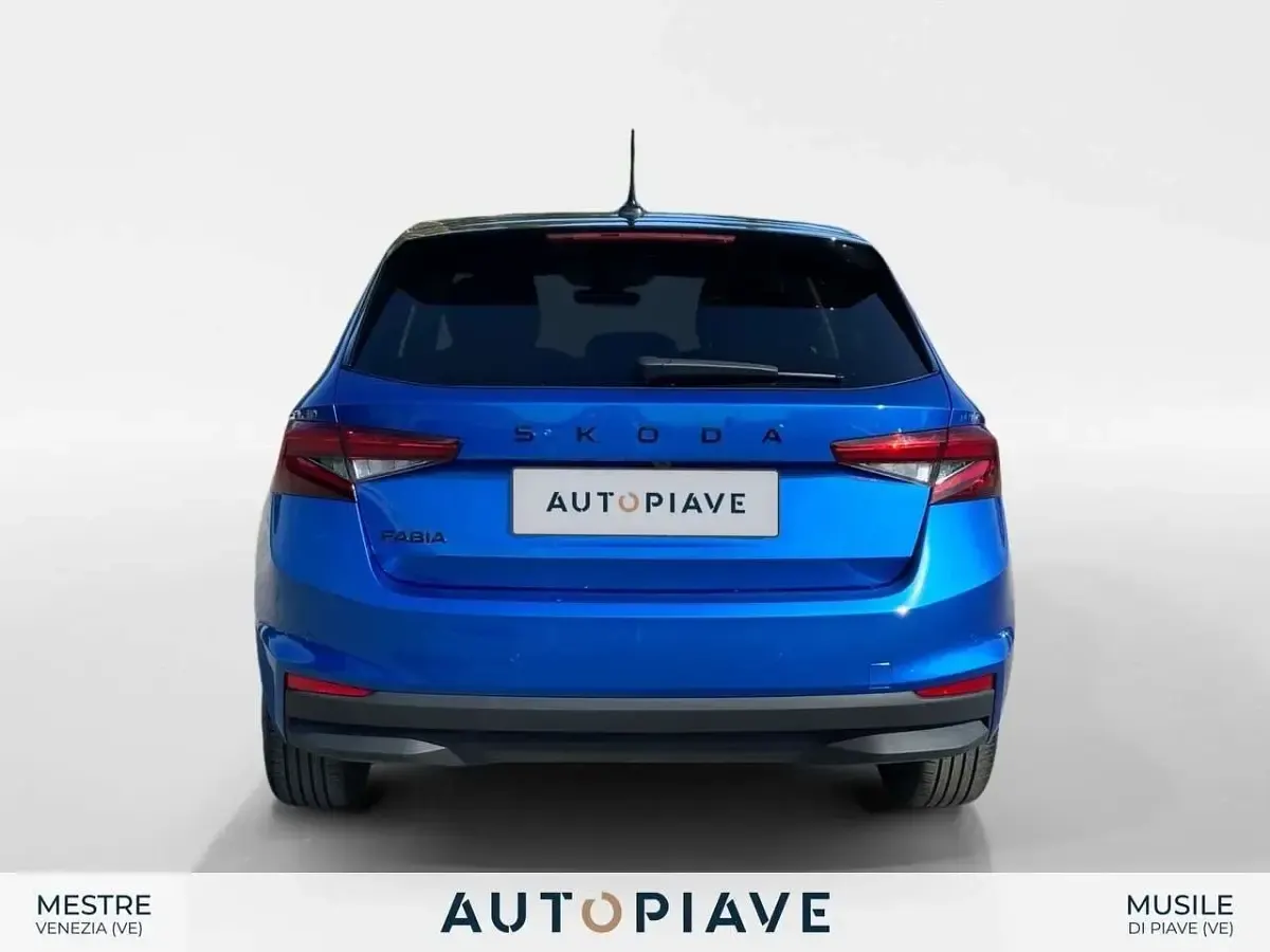 Usata Skoda Fabia 80 CV (58 kW) 2025 Blu/azzurro Utilitaria