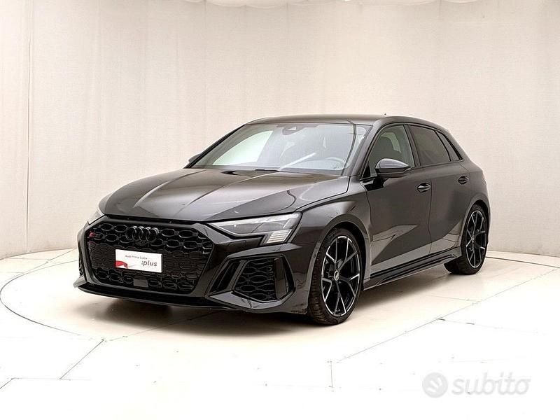 Nero Usata 2022 Audi RS3 S-Line Tre volumi | 57.500 € (Cara) - Immagine 1/4