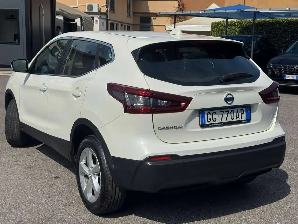Usata Nissan Qashqai 140 CV (102 kW) 2021 Bianco SUV