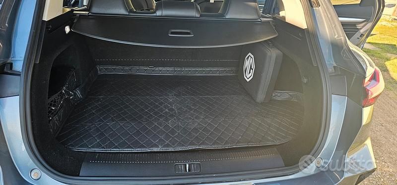 Usata MG Marvel R 64 kW (88 CV) 2022 Grigio SUV