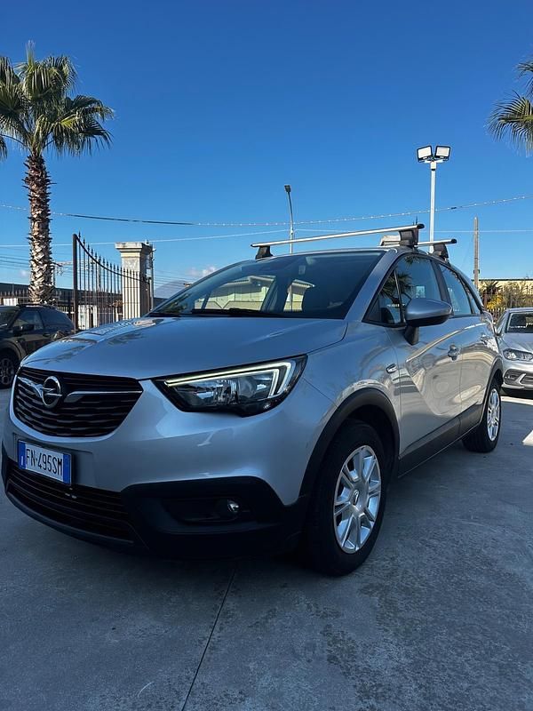 Usata Opel Crossland X 81 CV (59 kW) 2018 Argento SUV