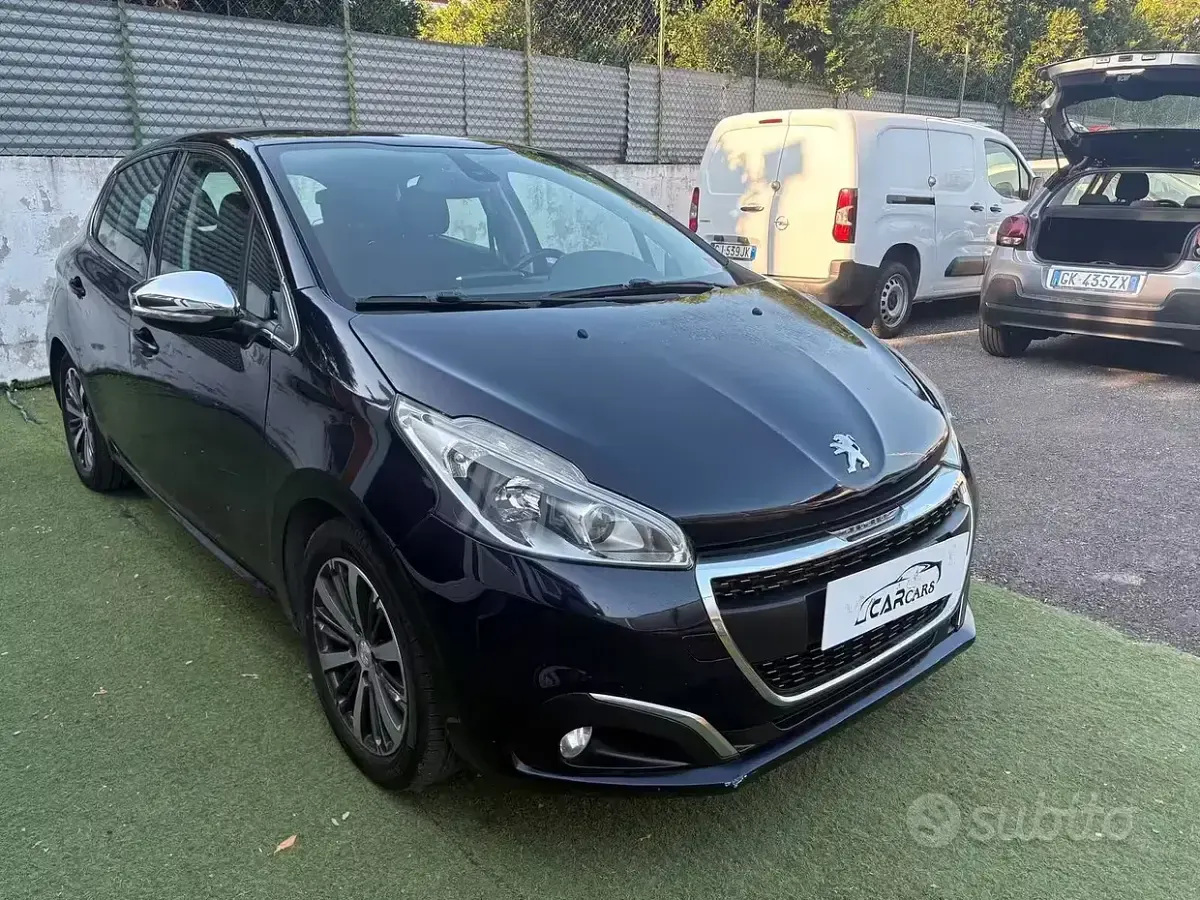 Usata Peugeot 208 Allure 100 CV (73 kW) 2016 Bluazzurro Utilitaria