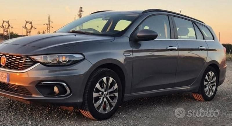 Grigio Usata 2020 Fiat Tipo Station wagon | 7500 € (Ottimo prezzo) - Immagine 1/4
