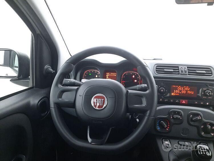 Usata Fiat Panda Easy 69 CV (50 kW) 2020 Bianco Utilitaria