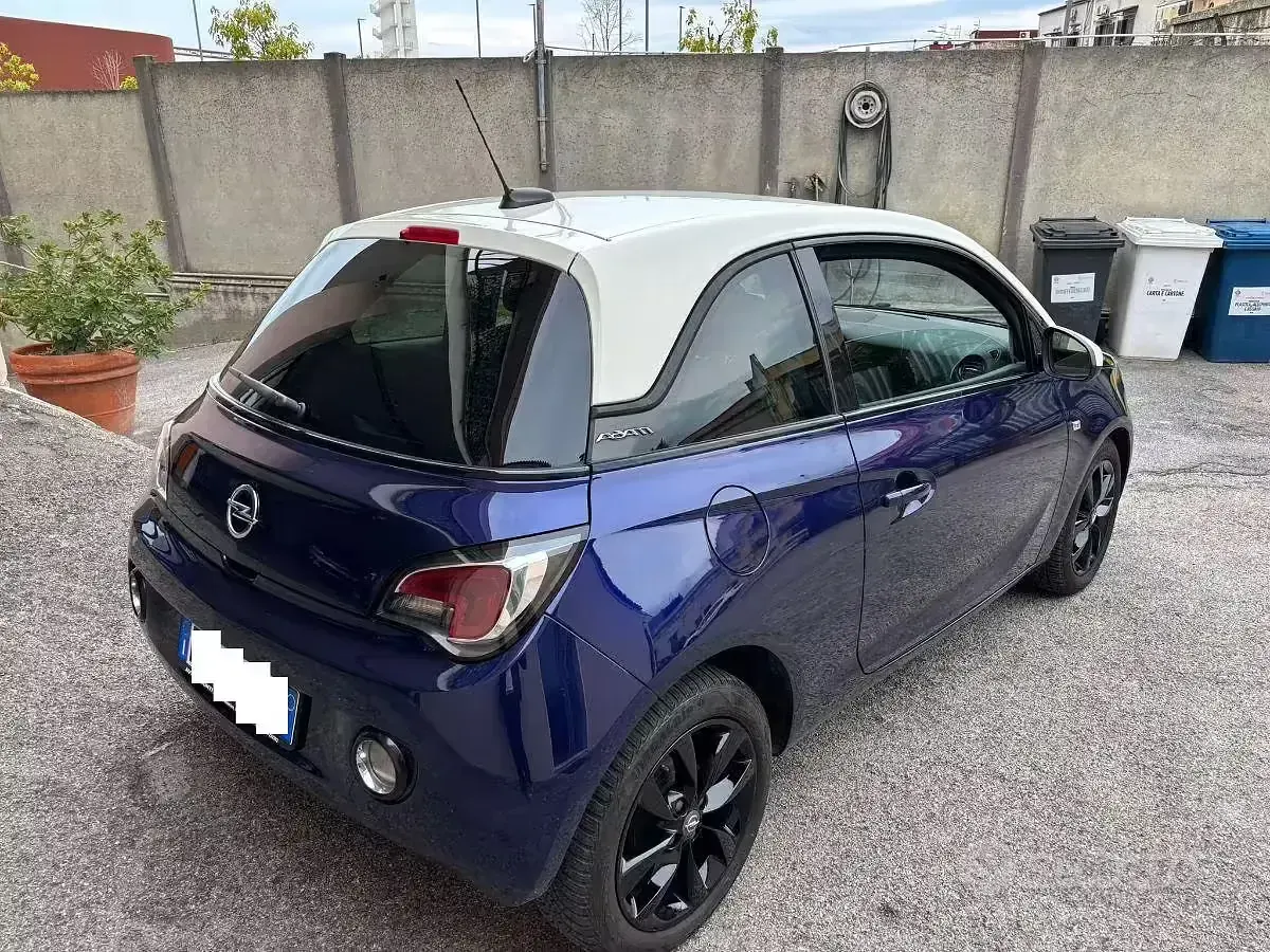 Usata Opel Adam 87 CV (63 kW) 2017 Blu Utilitaria