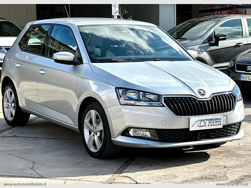Usata Skoda Fabia Design Edition 60 CV (44 kW) 2019 Grigio Berlina