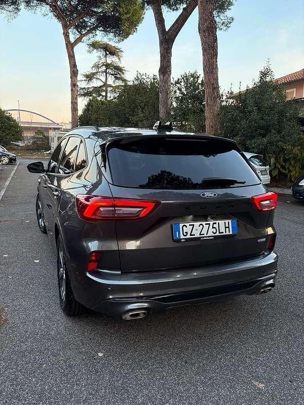 Usado Ford Kuga Titanium X 152 CV (111 kW) 2025 Gris SUV