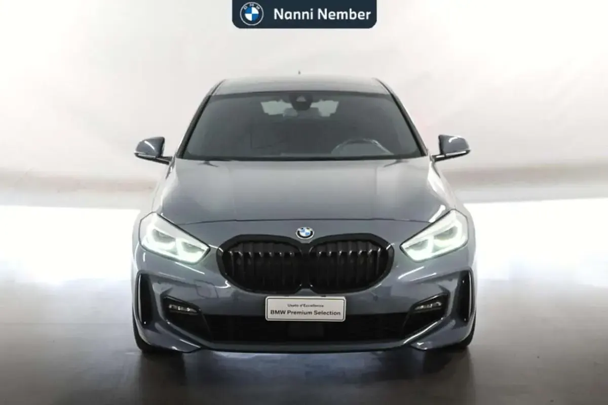 Usata BMW 118 M Sport 150 CV (110 kW) 2023 Storm bay metallizzato Utilitaria
