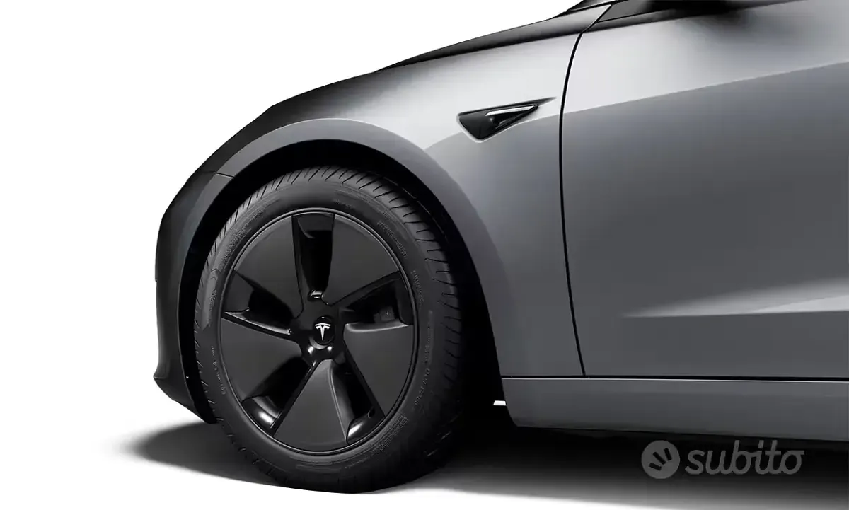 Usata Tesla Model 3 Standard Range 88 kW (120 CV) 2022 Grigio stealth Berlina