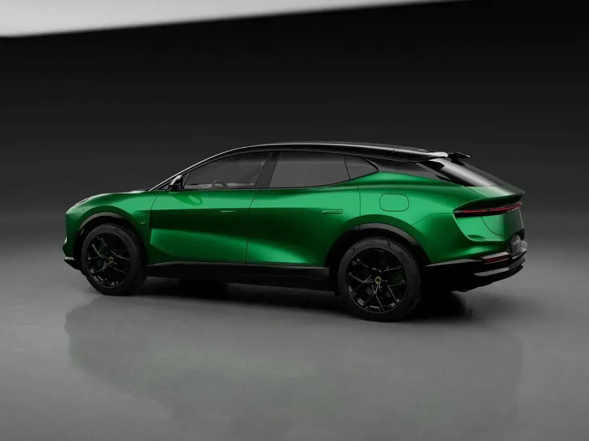 Nuova Lotus Eletre 205 kW (279 CV) 2026 Verde SUV