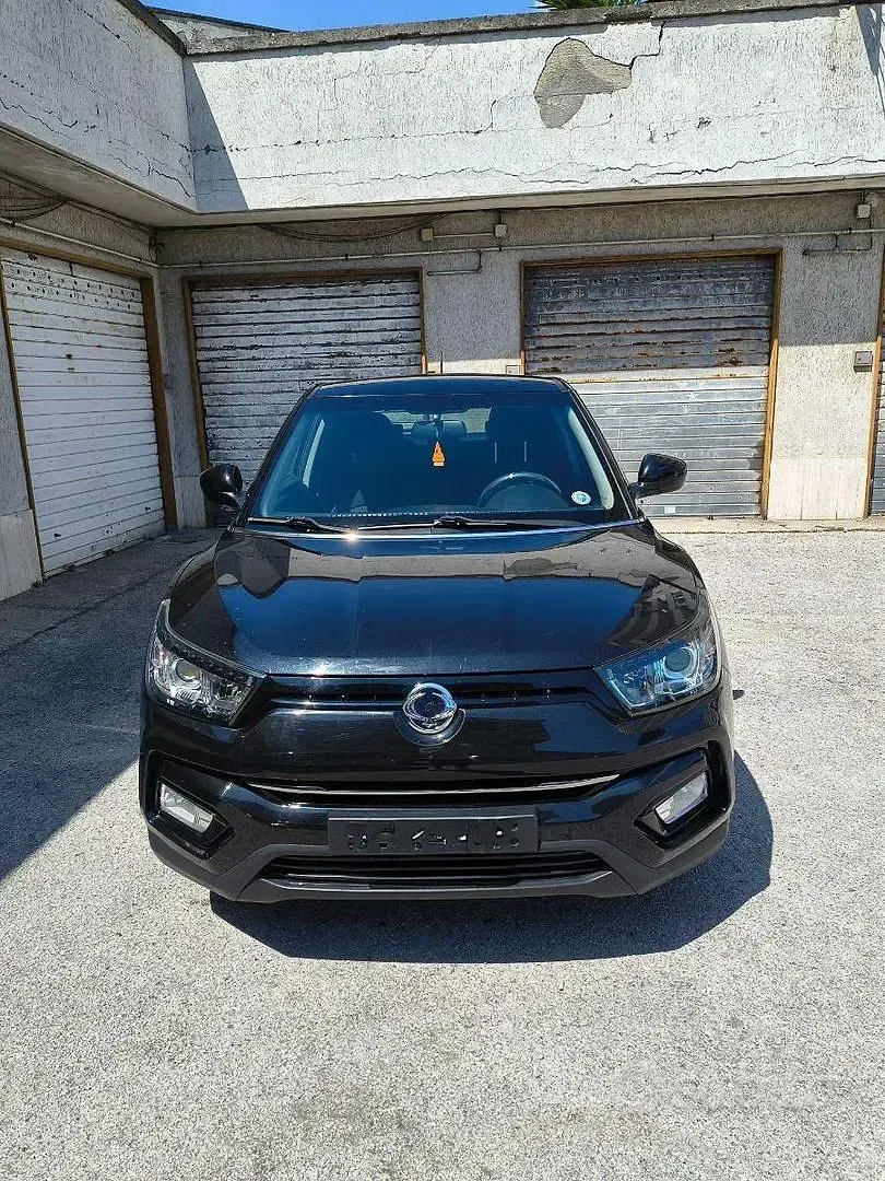 Usata SsangYong Tivoli 115 CV (84 kW) 2017 Nero SUV