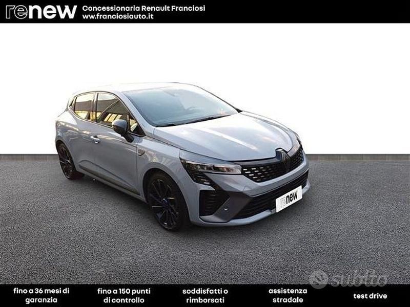 Usata Renault Clio V Esprit Alpine 145 CV (106 kW) 2024 Grigio chiaro