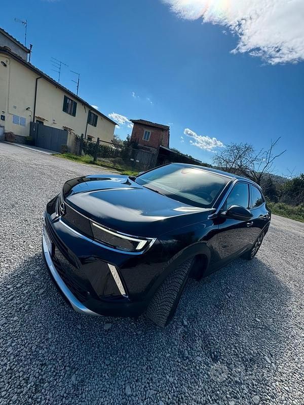 Usata Opel Mokka Elegance 110 CV (80 kW) 2022 Nero SUV