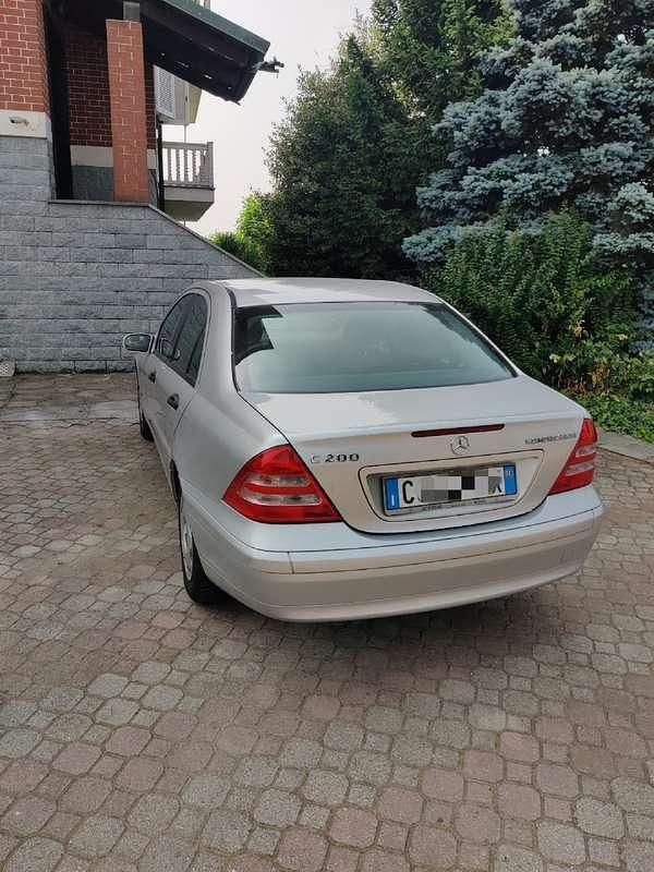 Usata 2002 Mercedes C200 Classic Tre volumi | 5500 € (Buon prezzo) - Immagine 1/4