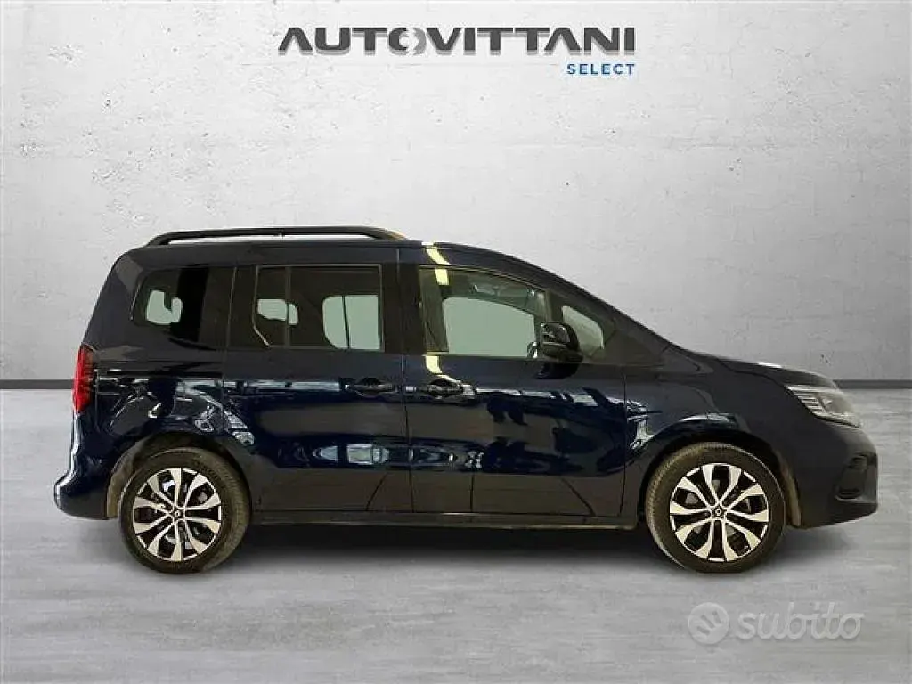 Usata Renault Kangoo Techno 50 kW (69 CV) 2023 Blu scuro Monovolume