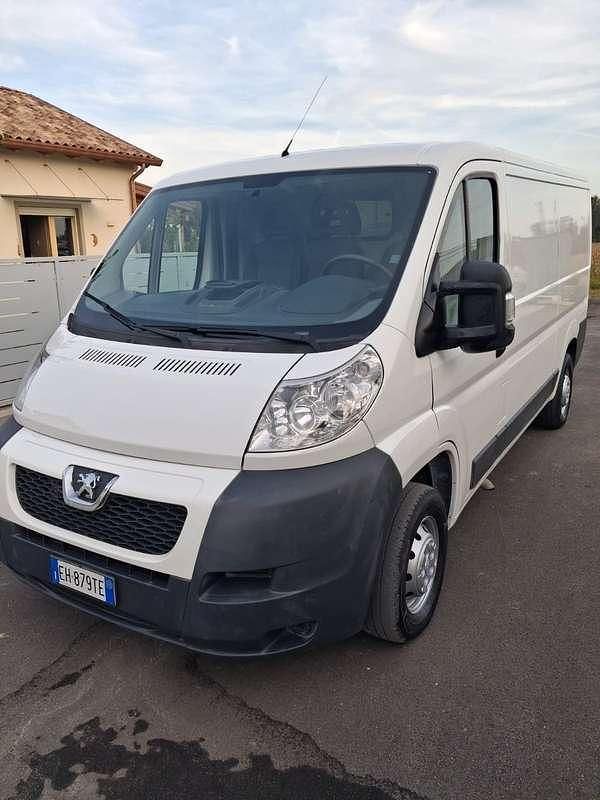 Bianco Usata 2011 Peugeot Boxer Furgone | 8500 € (Buon prezzo) - Immagine 1/4