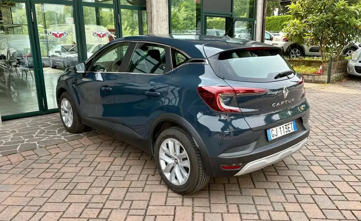 Usado Renault Captur Zen 94 CV (69 kW) 2022 Azul SUV
