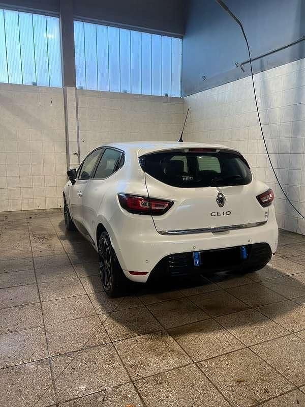 Usata Renault Clio IV 90 CV (66 kW) 2018 Berlina