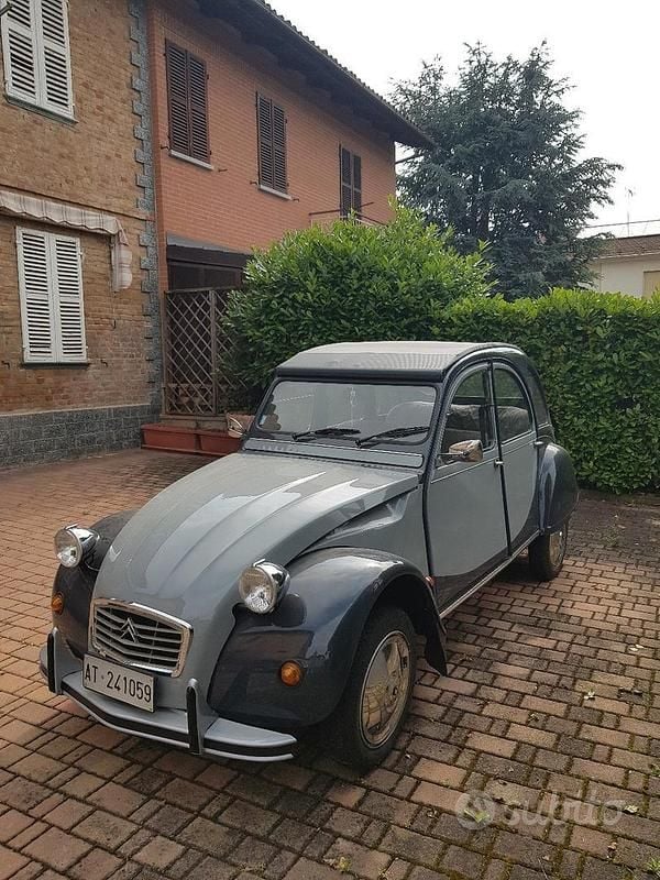 Usata 1985 Citroën 2CV Charleston Tre volumi | 14.000 € - Immagine 1/4