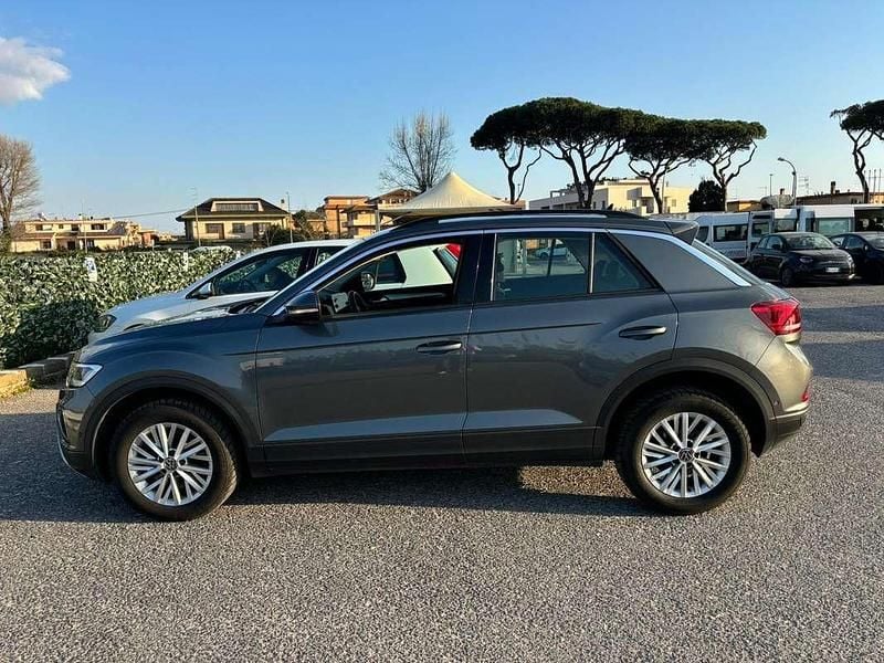 Usata VW T-Roc Style 150 CV (110 kW) 2023 Grigio SUV