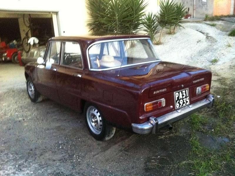 Usata Alfa Romeo Giulia 105 CV (77 kW) 1971