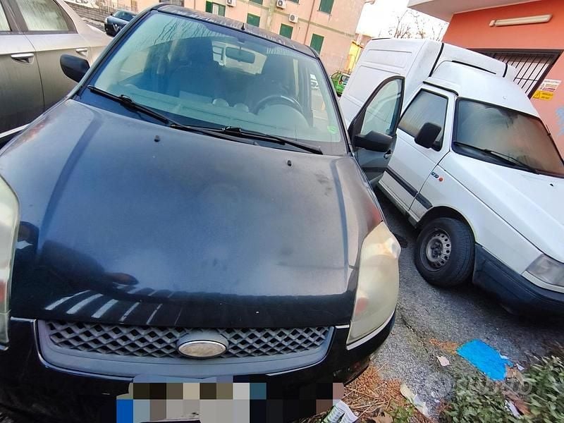 Usata Ford Fiesta 2006 Nero Utilitaria