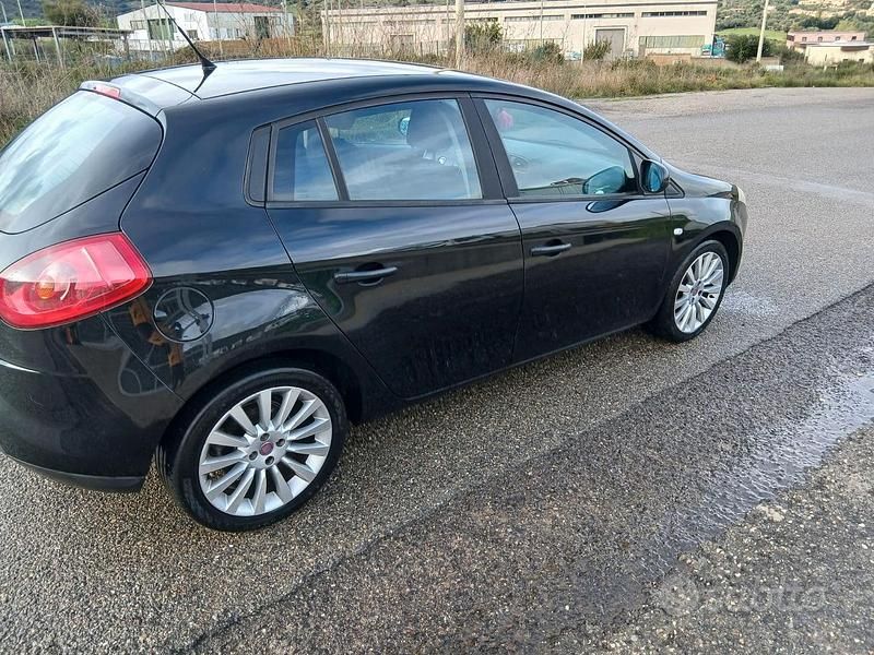 Usata Fiat Bravo 120 CV (88 kW) 2009 Nero Utilitaria