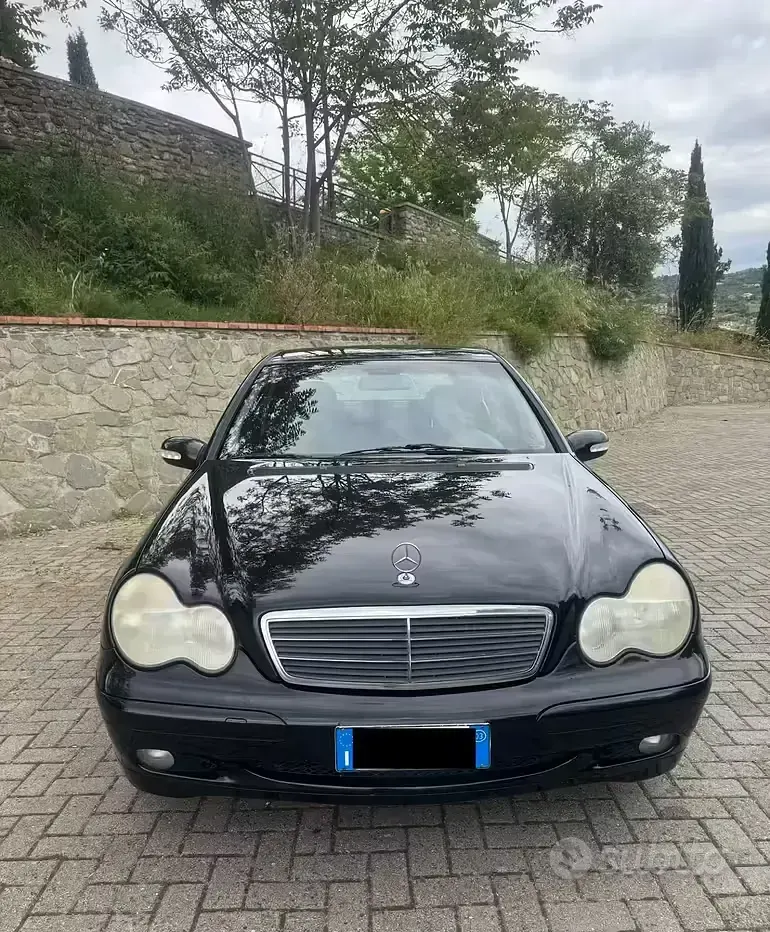 Usata Mercedes C200 Avantgarde 122 CV (89 kW) 2003 Berlina
