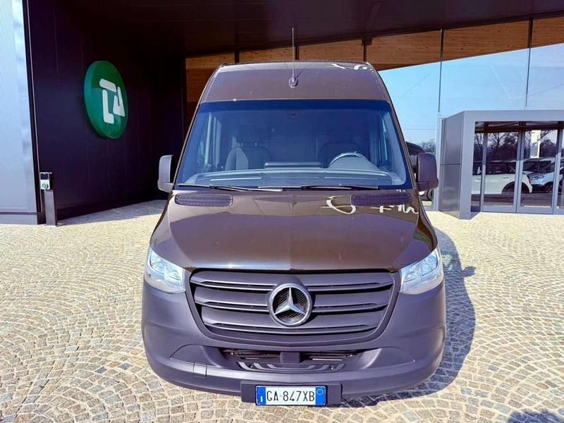 Usata Mercedes Sprinter 114 CV (83 kW) 2020 Marrone(met.) Furgone
