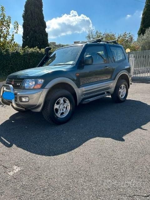 Usata Mitsubishi Pajero 160 CV (117 kW) 2001 SUV