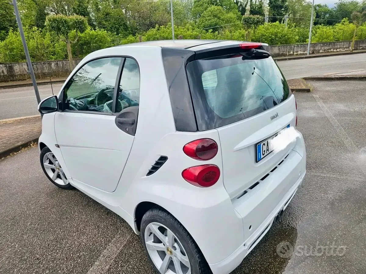 Usata Smart ForTwo Coupé 71 CV (52 kW) 2011 Bianco Coupé