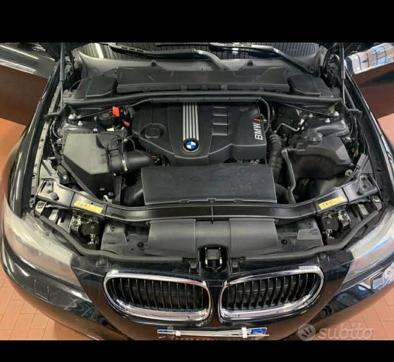 Usata BMW 320 184 CV (135 kW) 2010 Nero Berlina