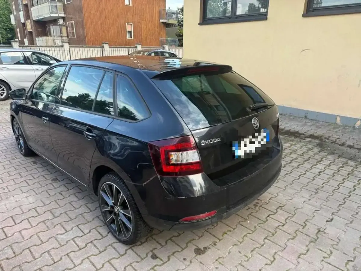 Usata Skoda Rapid Design Edition 90 CV (66 kW) 2018 Nero Utilitaria