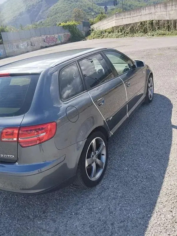 Usata Audi A3 Ambiente 140 CV (102 kW) 2005 Grigio Utilitaria