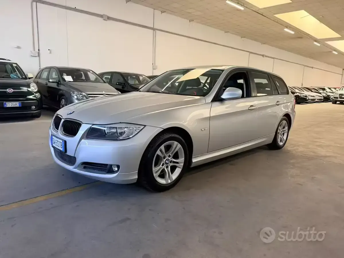 Usata BMW 318 Efficient Dynamics 143 CV (105 kW) 2009 Grigio Station wagon