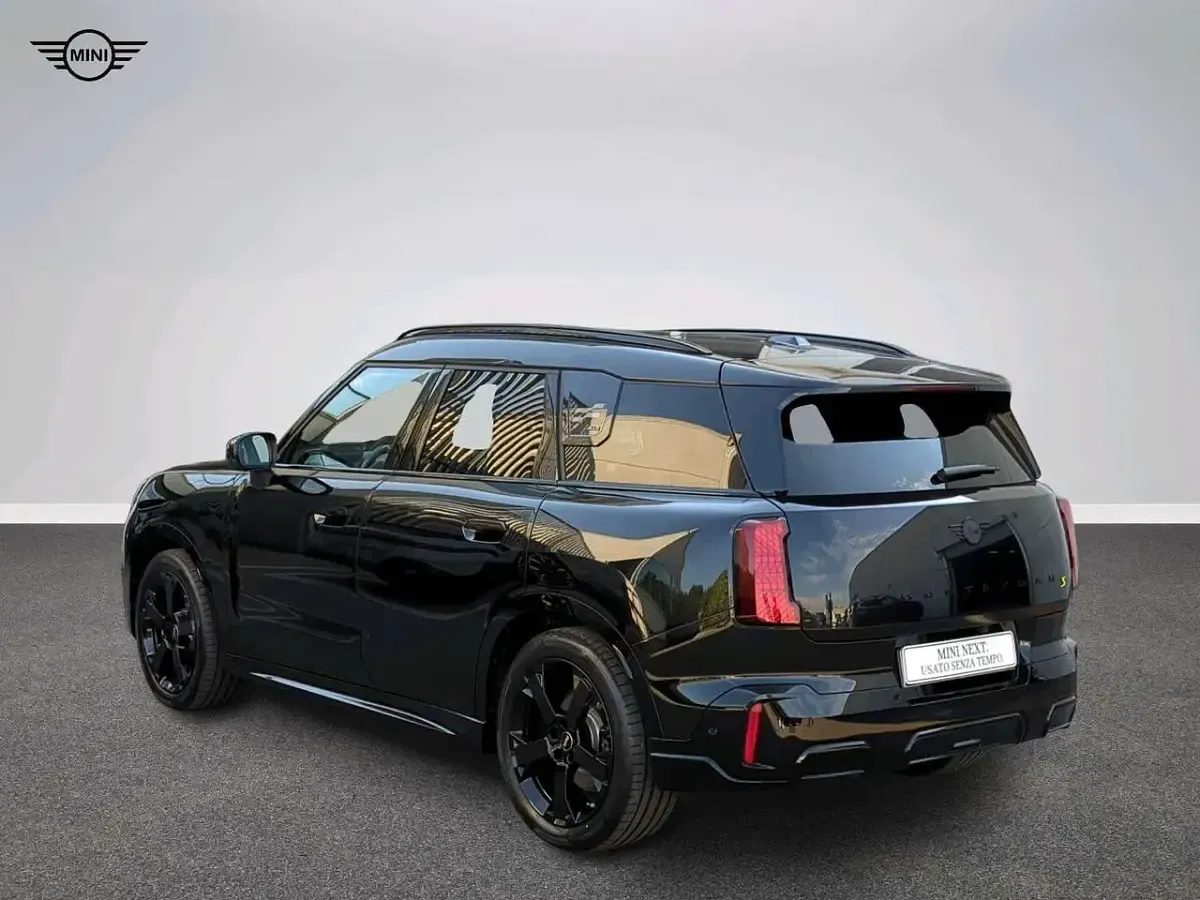 Usata Mini John Cooper Works Countryman 225 kW (306 CV) 2025 Nero SUV