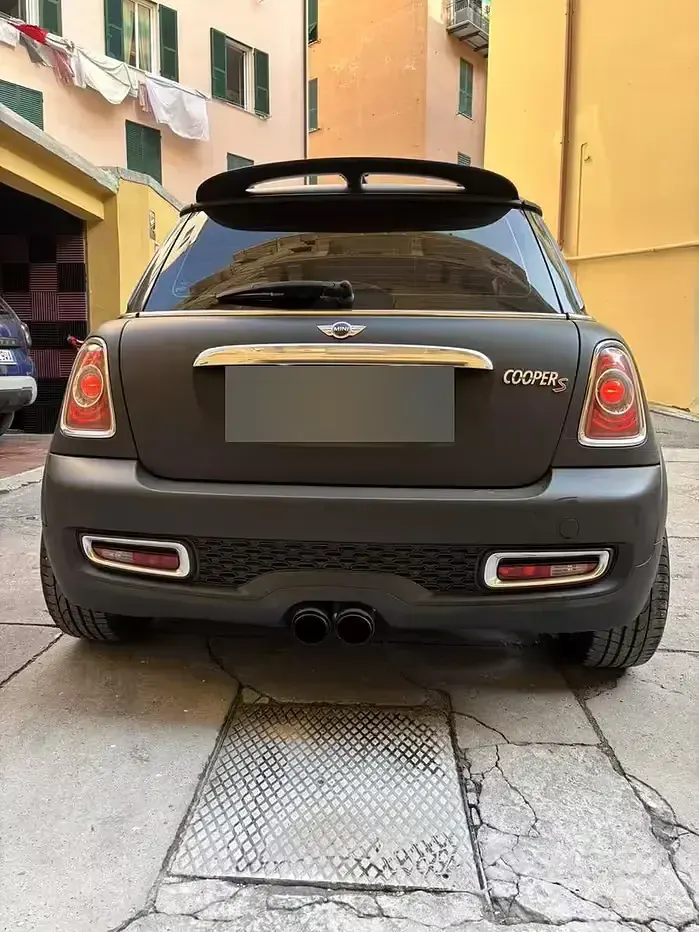 Usata Mini Cooper S 184 CV (135 kW) 2011 Nero Utilitaria