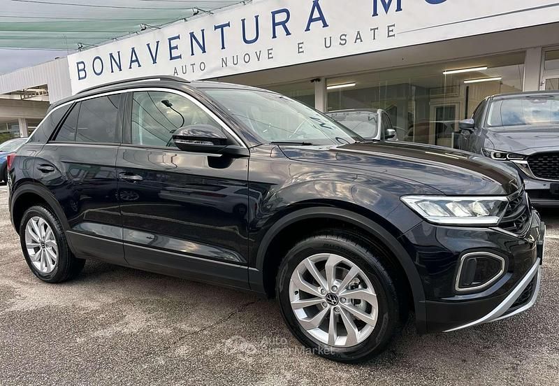 Nero Usata 2024 VW T-Roc Edition SUV | 30.900 € (Cara) - Immagine 1/4