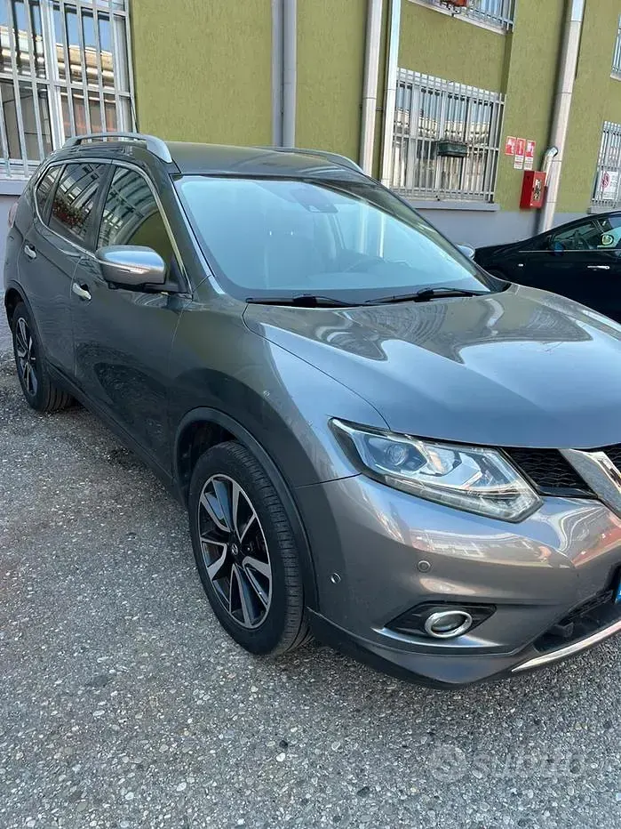 Usata Nissan X-Trail 130 CV (95 kW) 2016 Grigio SUV
