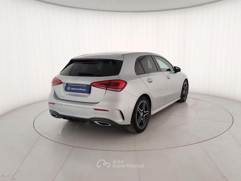 Usata Mercedes A180 Premium 136 CV (100 kW) 2019 Grigio metallizzato Berlina