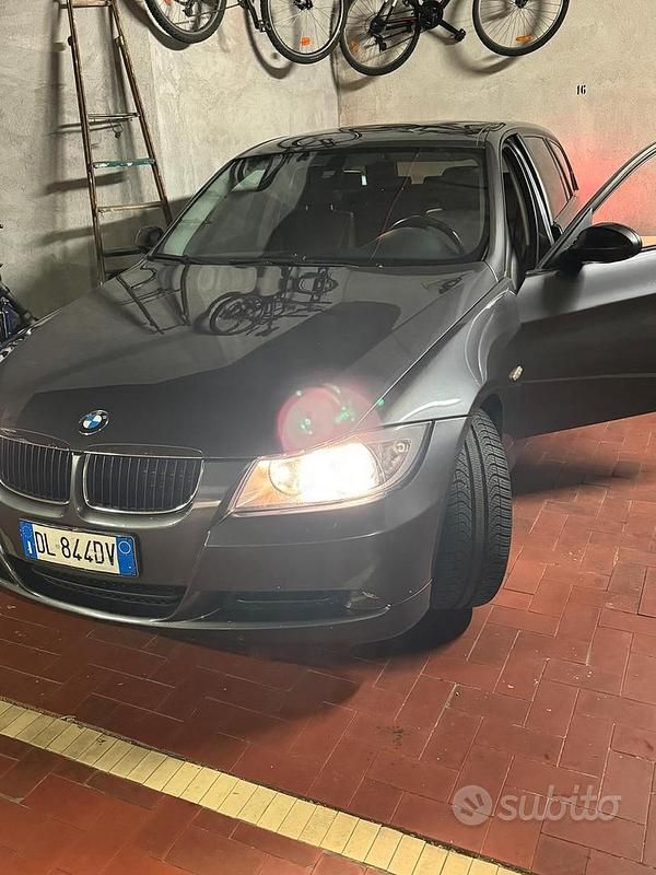 Usata BMW 320 Comfort Edition 177 CV (130 kW) 2008 Grigio Station wagon